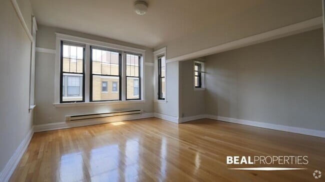 Building Photo - 0 bedroom in CHICAGO IL 60657 Unit B3 Rental