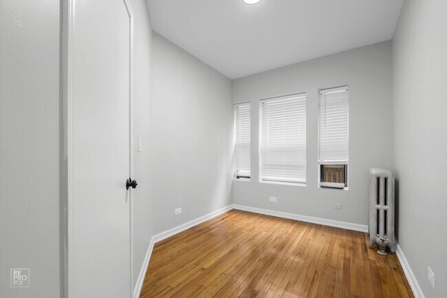 Photo - 6101 S Langley Chicago, IL 60637