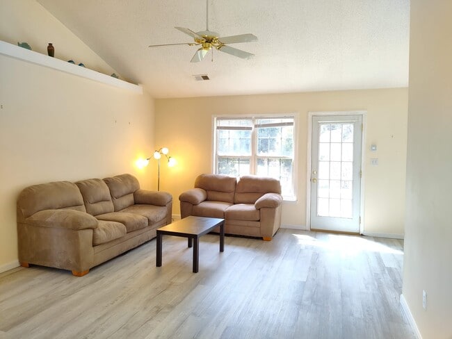 Photo - 530 Lake Park Dr