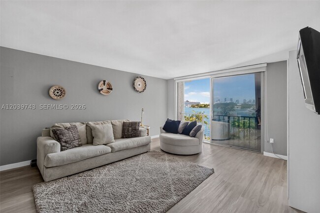 Photo - 800 West Dr Unit 533