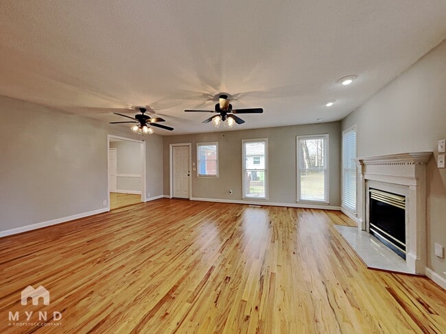 Photo - 218 Faison Dr