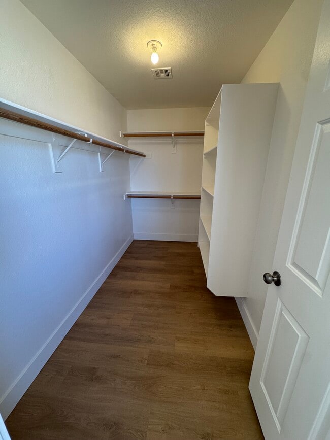 Photo - 1830 Pershing Ave