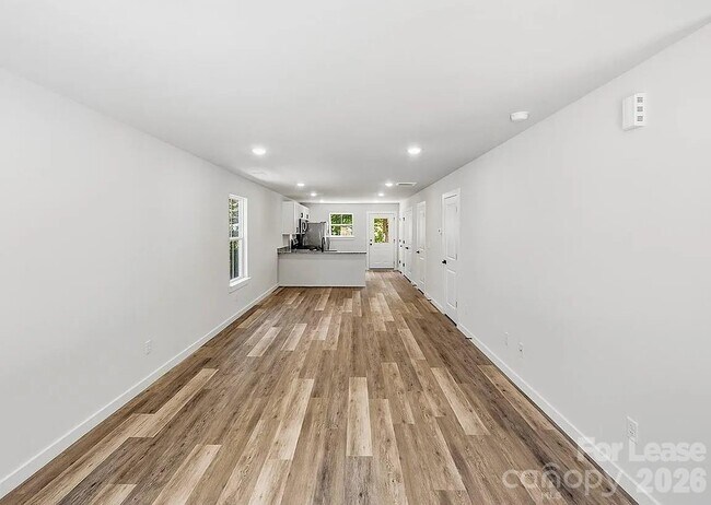 Photo - 259-261 Vanderbilt Rd