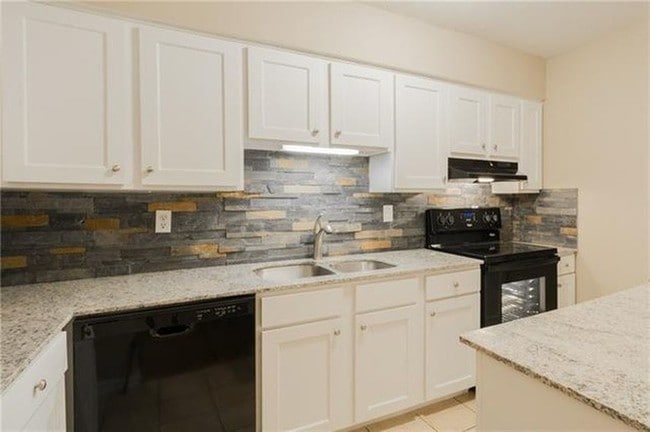 Photo - 4112 Bowser Ave Unit 107