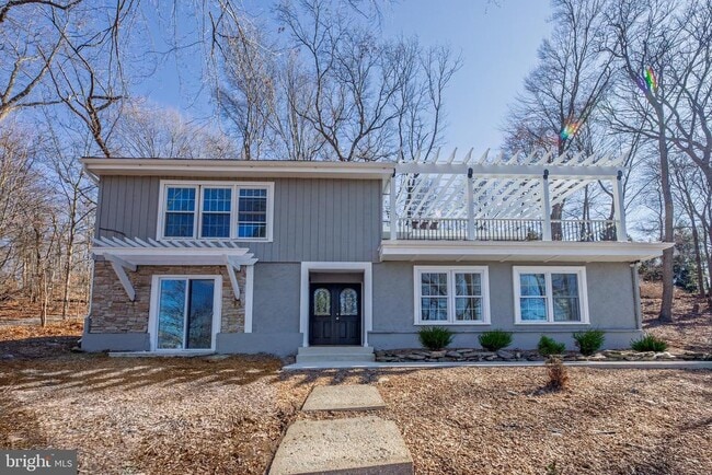 Building Photo - 422 Spackmans Ln