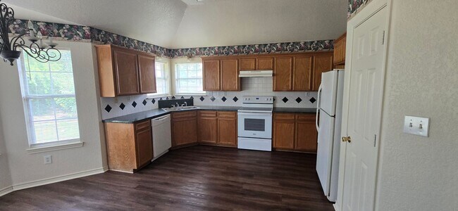 Photo - 4505 Hitchrock Dr