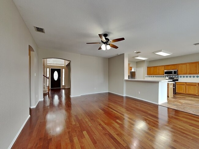 Photo - 8104 Steamers Ln