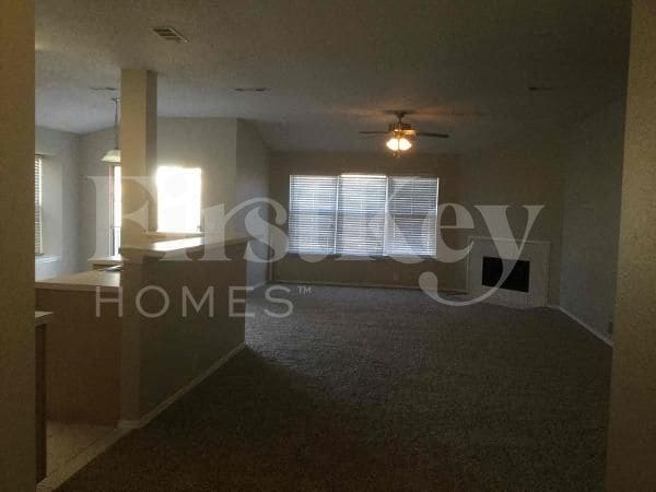 Photo - 820 Big Sky Ln