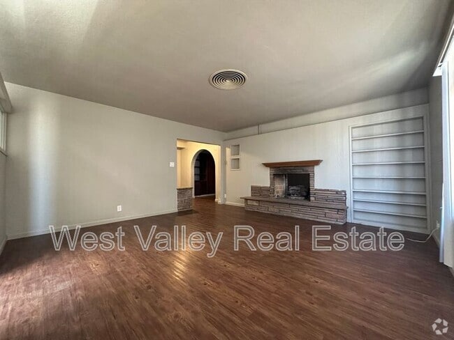 Building Photo - 422 1/2 North St Rental