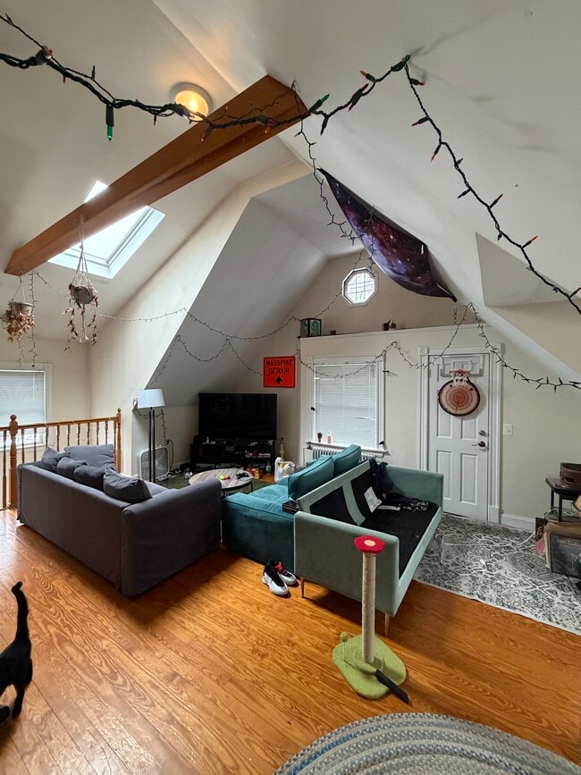 Building Photo - 62 Ridgemont St