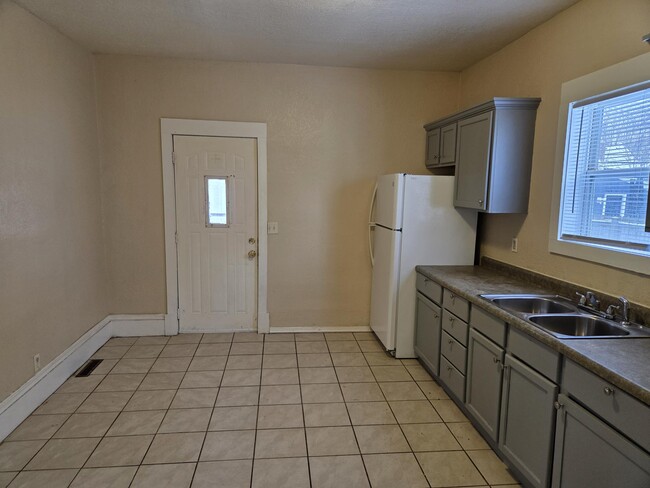 Photo - 2210 N Penn Ave