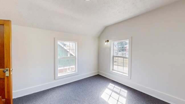 109 W Ely St