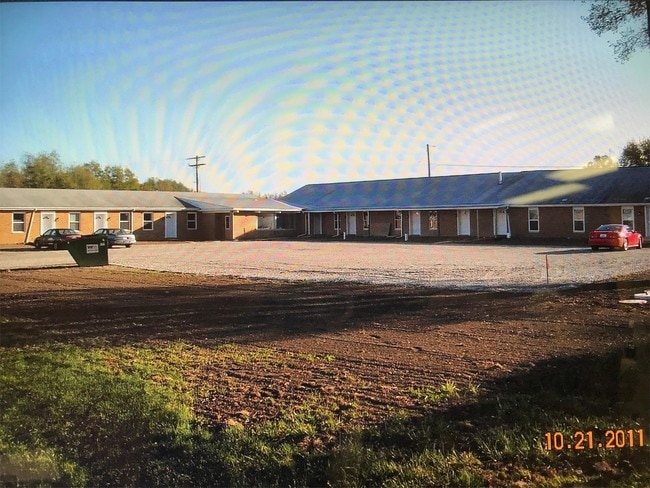 Building Photo - 1546 Spring Bay Rd Unit 1