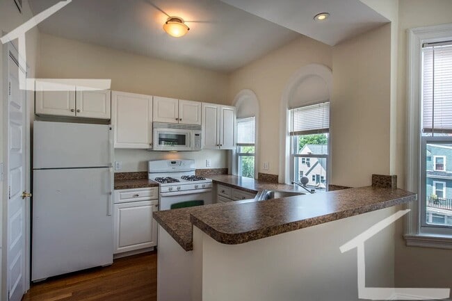 Photo - No Brokers Fee, central Heat/AC, Convenien...