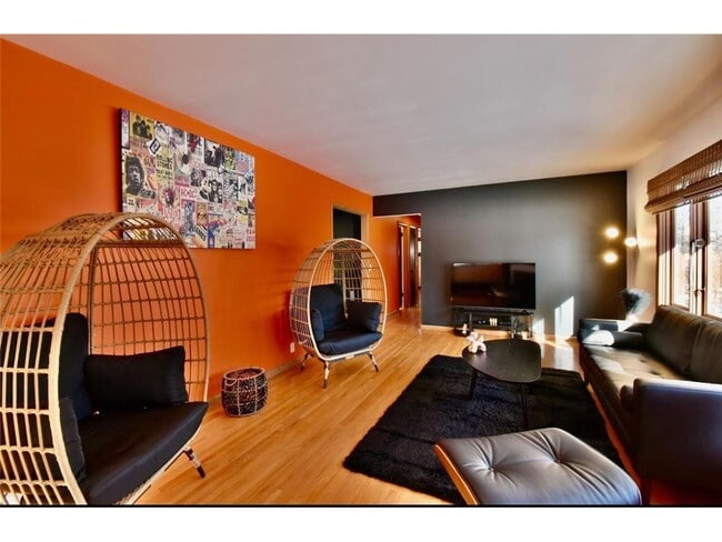 Photo - 239 Byrondale Ave