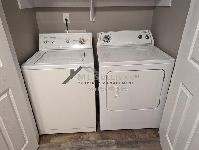 Photo - 608 N Maple St