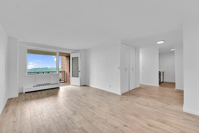 Photo - 5800 Arlington Ave