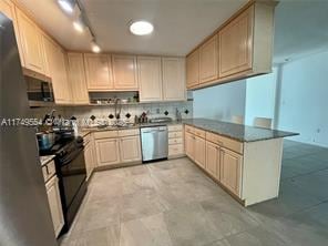 Photo - 10642 SW 77th Ave (Pinecrest, FL)