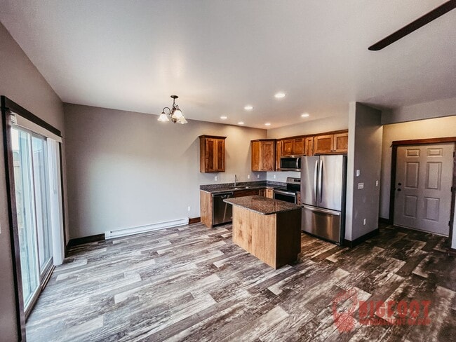Photo - 7530 Kingpost Loop Unit D