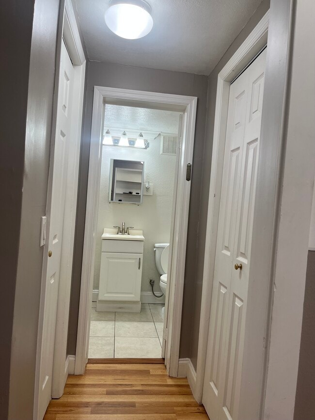 Photo - 311 W Ashley St