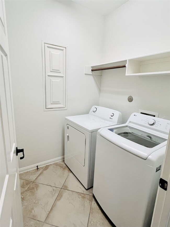 Photo - 133 E Montfair Blvd