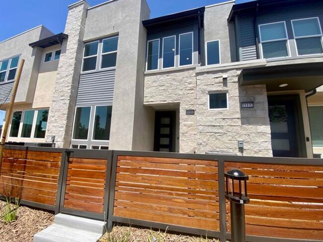 Luxury 3 br townhome Save up to $350 Each ... - Luxury 3 br townhome Save up to $350 Each ...