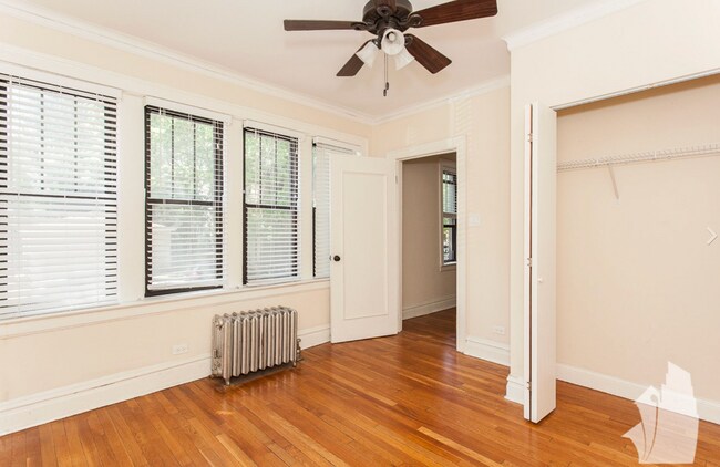 Photo - 2175 W Giddings St