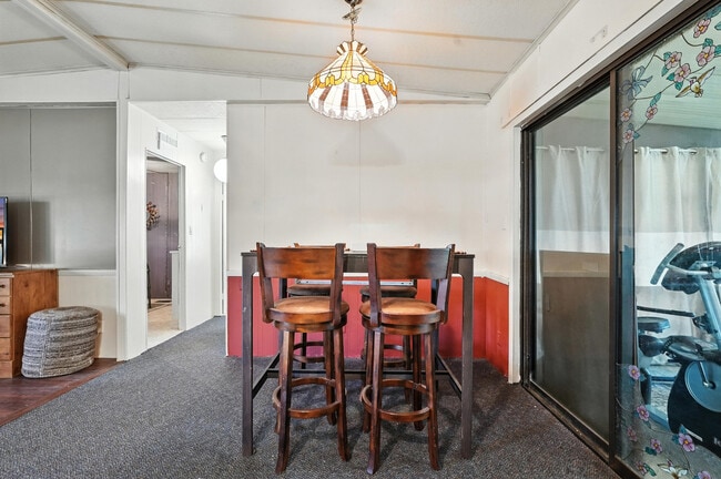 Photo - 163 Buchanan Cir Casa