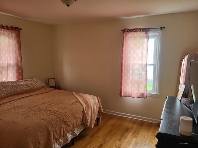 Bedroom 1 - 226 North Ave Unit 1