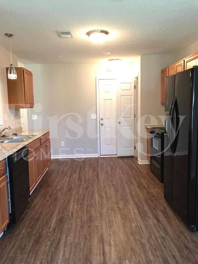 Photo - 120 Pointer Dr