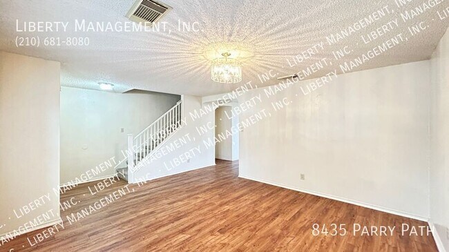 Photo - 8435 Parry Path