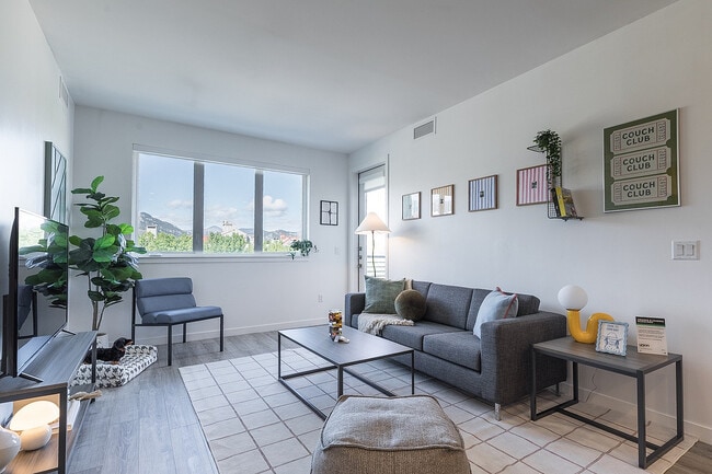 Photo - Union 9Seventy