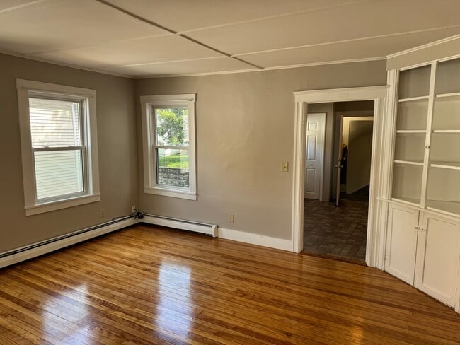 Photo - 130 S Elm St Apartment Unit 2