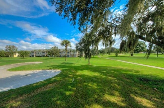 Putting Greens - Aston Gardens Independent Senior Living