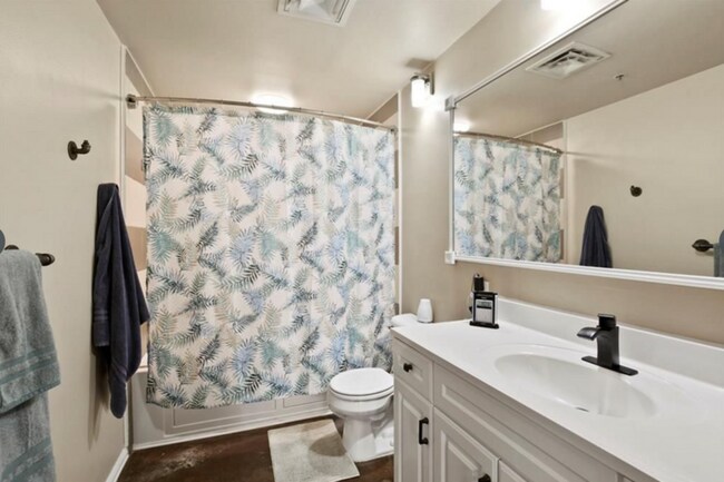 1122 Jackson St Unit SoCo Urban Lofts