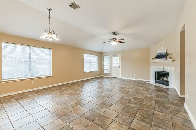 Photo - 10926 Waterview Cir