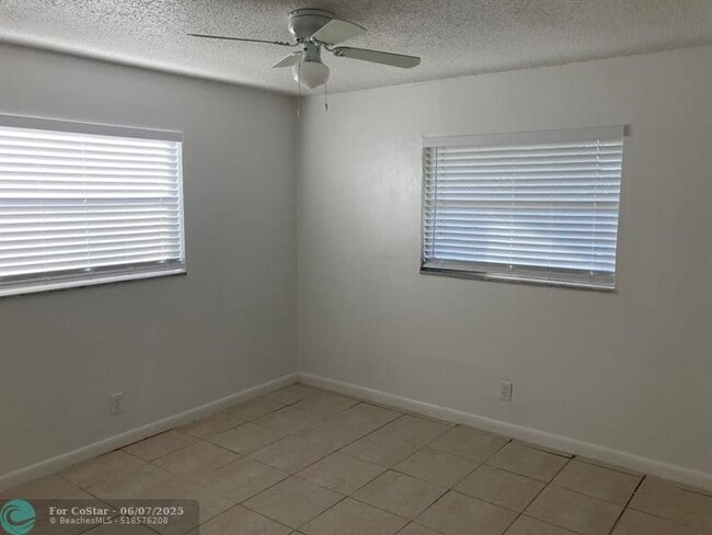 Photo - 3600 Riverside Dr Unit B
