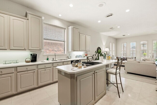 Photo - 4513 Country Club View