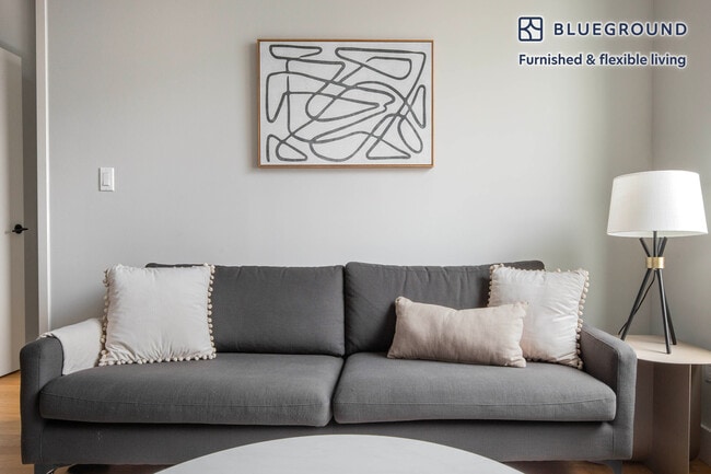 Photo - 101 E 10th St Unit FL8-ID1185