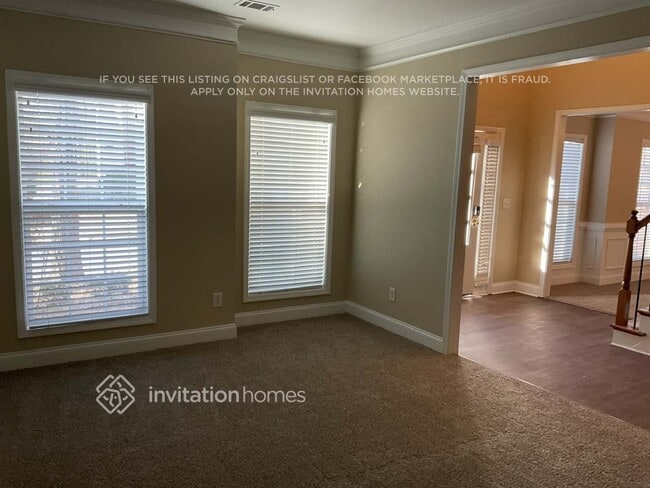 Photo - 660 Fullier Cir SW