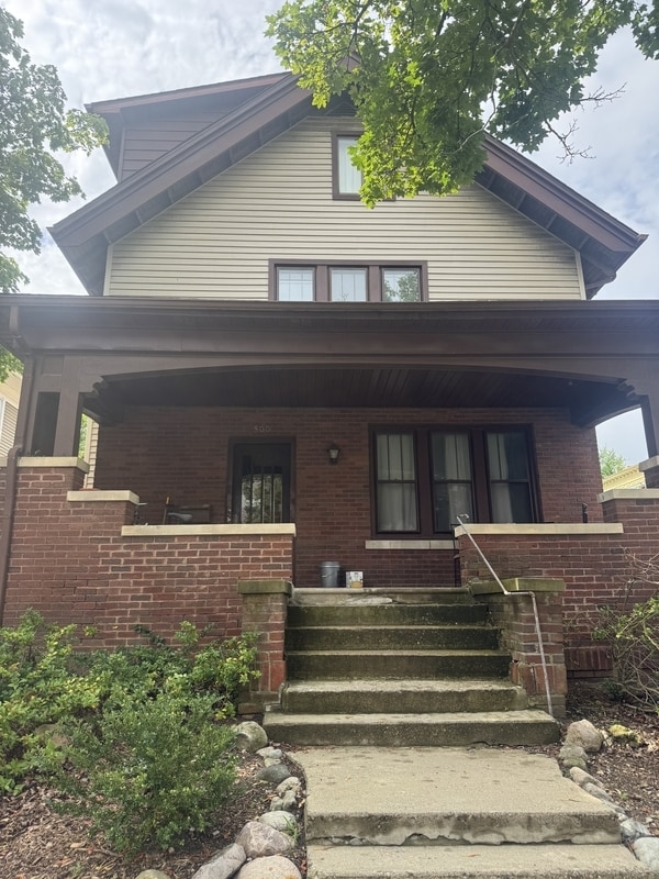 Building Photo - 500 Catherine St Unit 2