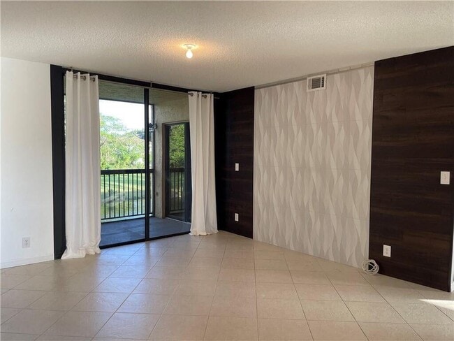 Photo - 5701 Riverside Dr Condo