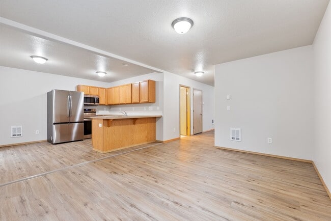 Photo - 4bed/2.5 Bath home - Available in SE Portland,