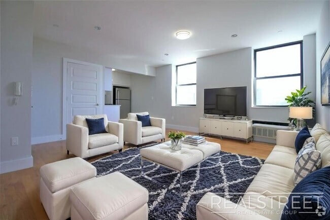 Building Photo - LUXURY 3 BR in Queens! Rental
