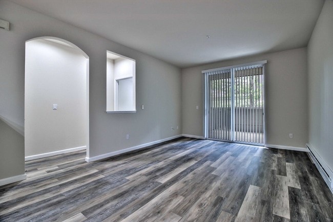 Warburton Village Apartment