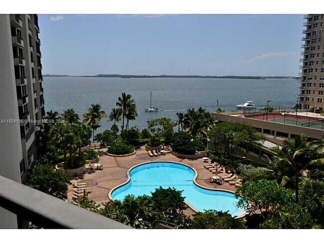 Building Photo - 520 Brickell Key Dr Unit A811 Rental