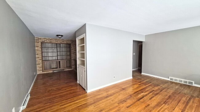 Photo - 2689 Sierra Dr