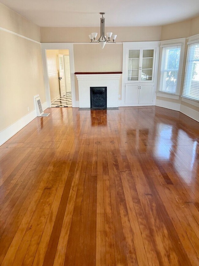 Photo - 3RD AVE. Unit #1