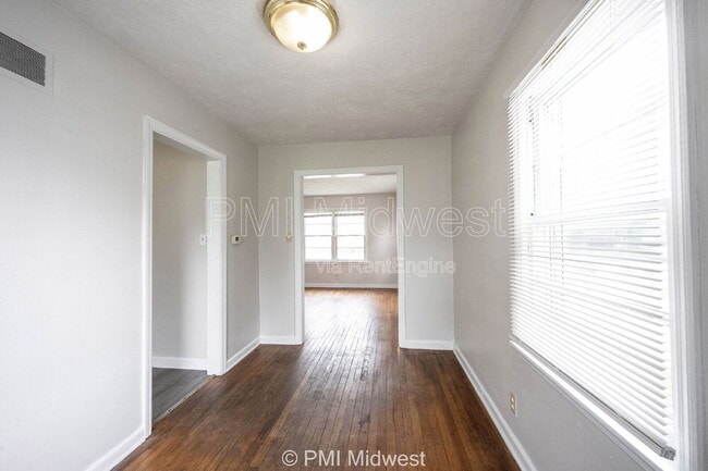 Photo - 1401 N Alton Ave