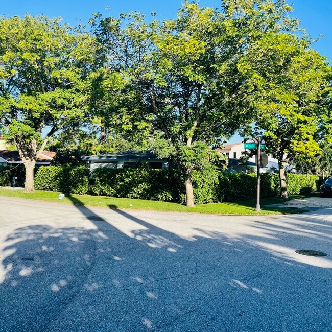 Photo - 1203 N Victoria Park Rd Unit 1203